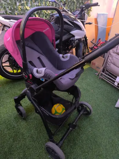 Coche de bebé Bebesit con silla rosada - miniatura 1