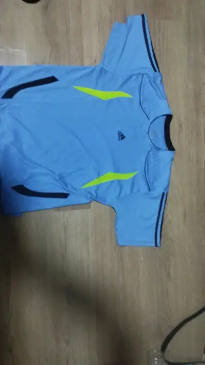 Poleras deportivas, adidas, nike y weeder. - miniatura 1
