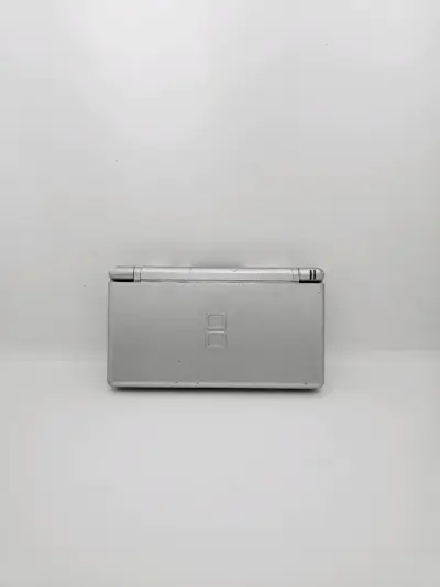 Nintendo DS Lite plateada para reparar - miniatura 4