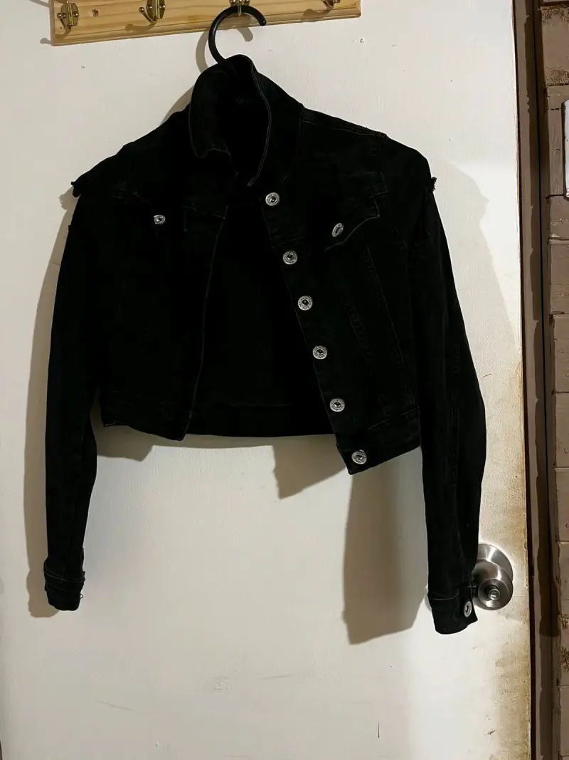 Chaqueta de cuero sintético negra para mujer - 4