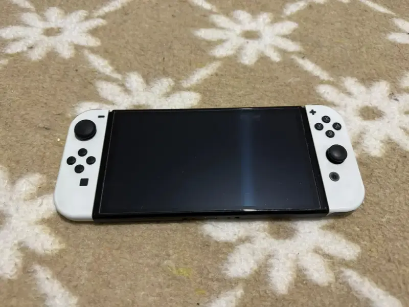 Consola Nintendo Switch OLED blanca en buen estado - 4