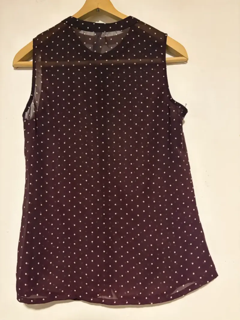 Blusa bordo con lunares blancos sin mangas talla X - 4