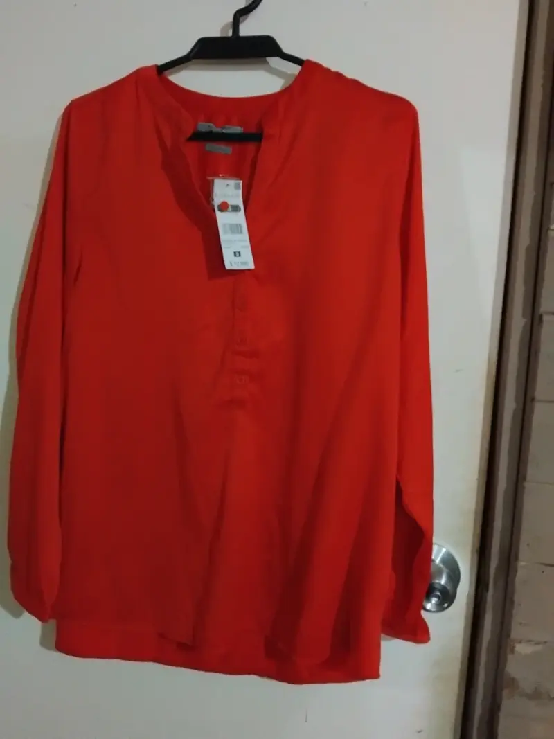 Blusa blanca con corazones Shein - 3
