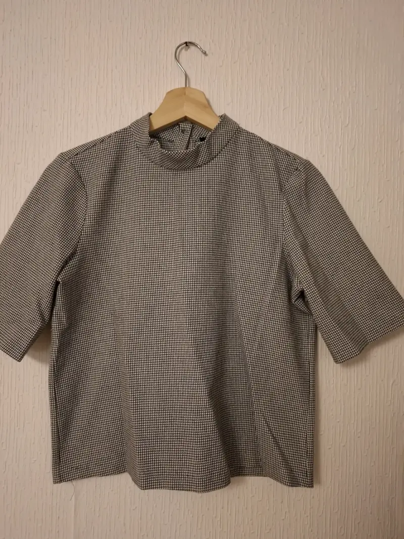 Blusa de mujer con diseño a cuadros - 2