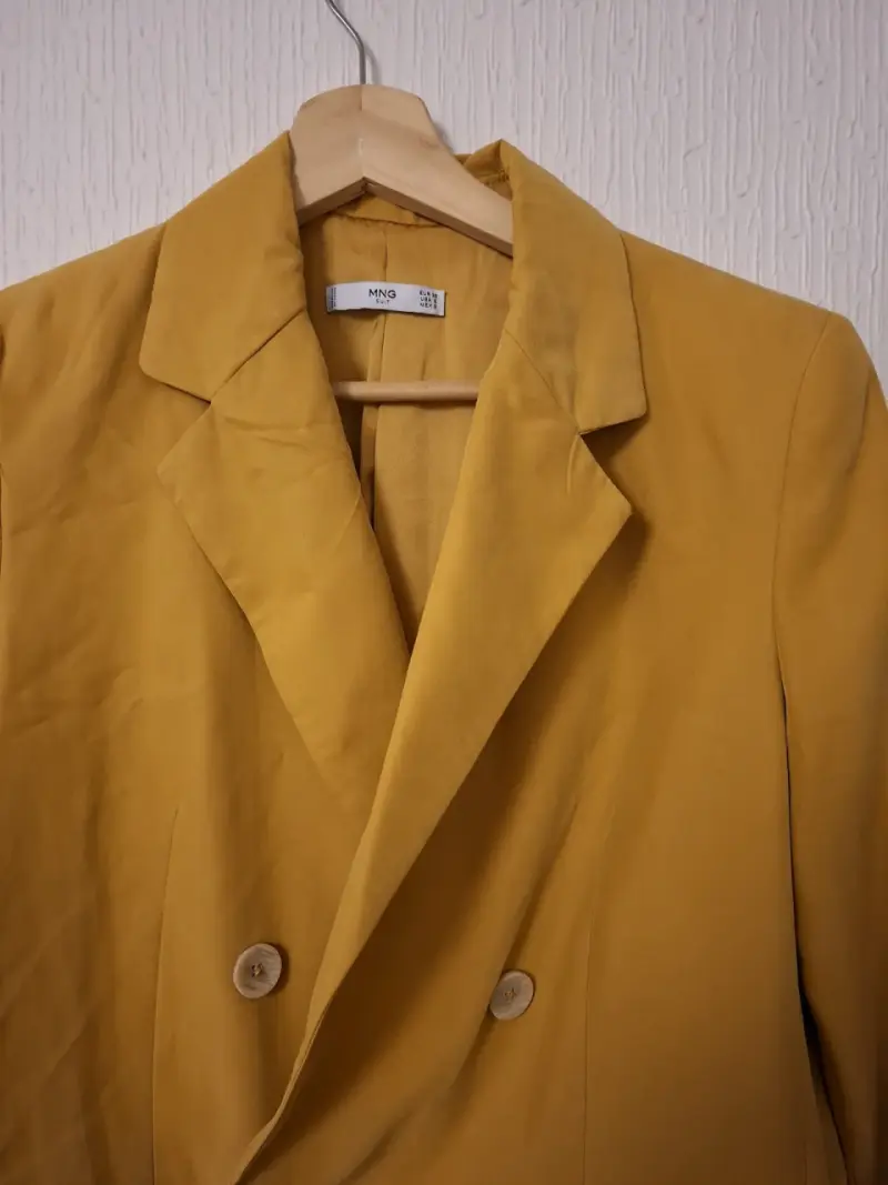 Blazer amarillo mostaza MNG para mujer - 1
