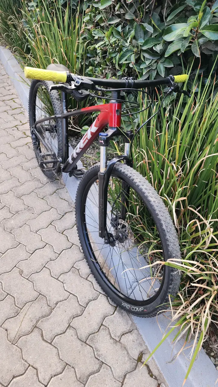 Bicicleta de montaña Trek Marlin 6 2025 - 5