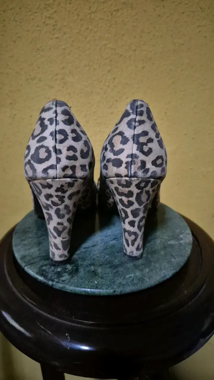 Zapatos de tacón animal print estilo leopardo - 3