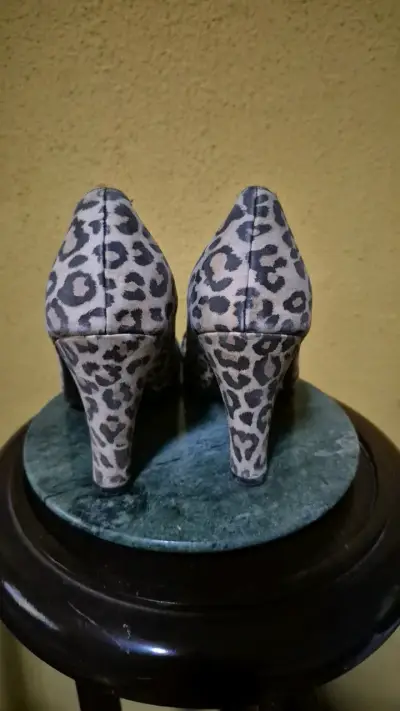 Zapatos de tacón animal print estilo leopardo - miniatura 3