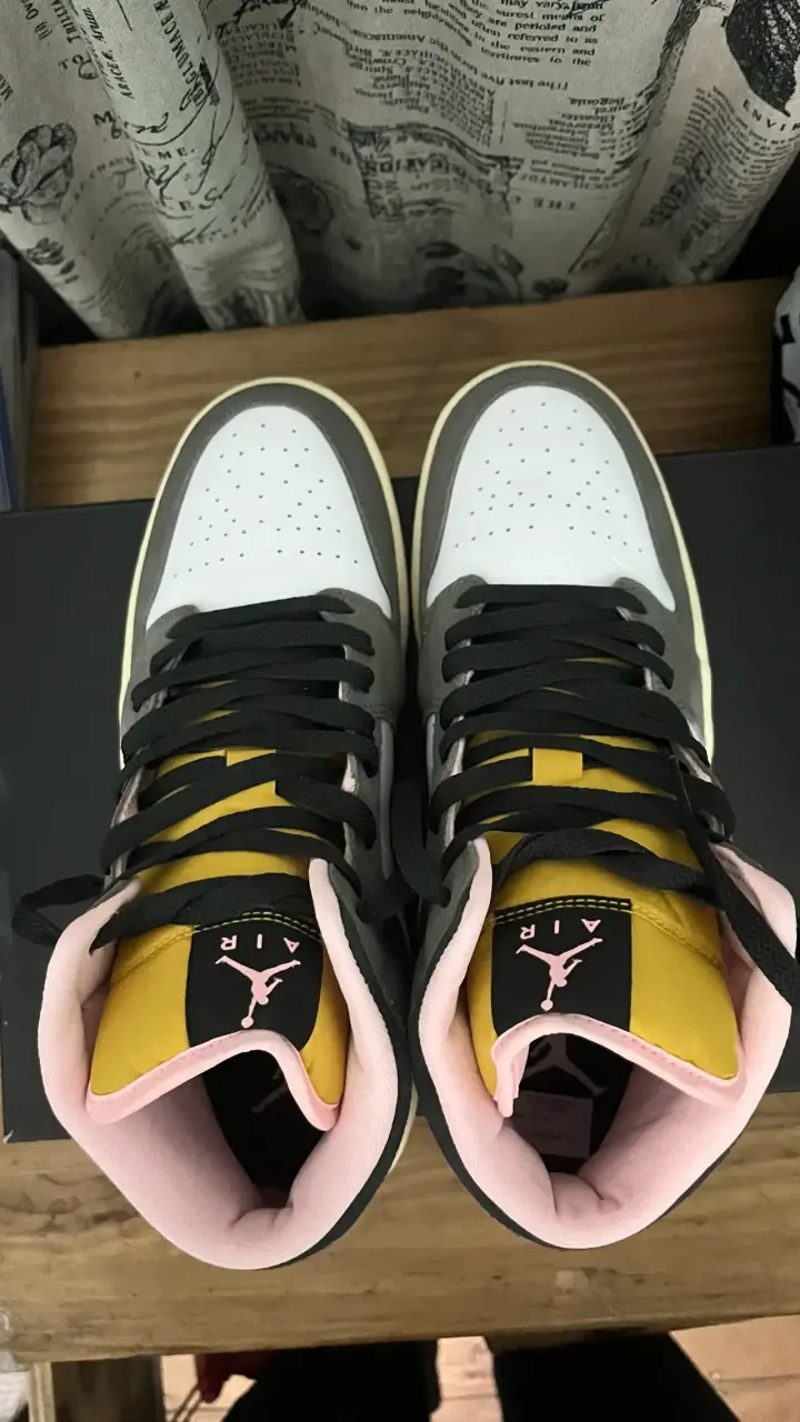 Zapatillas Nike Air Jordan 1 Mid Multicolor - 5