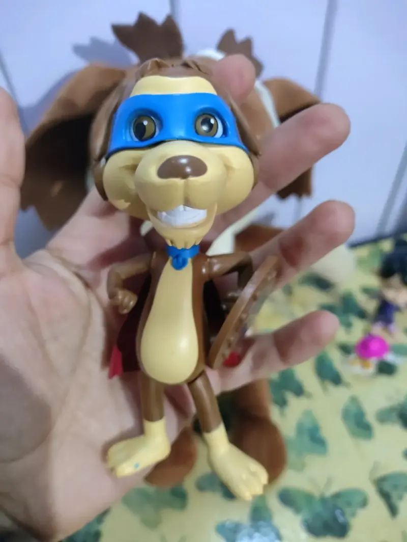 Set de peluches y figuras perro chocolo - 2