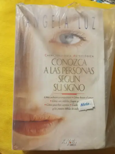 Libro Astrología: Conozca a las personas según su - miniatura 1