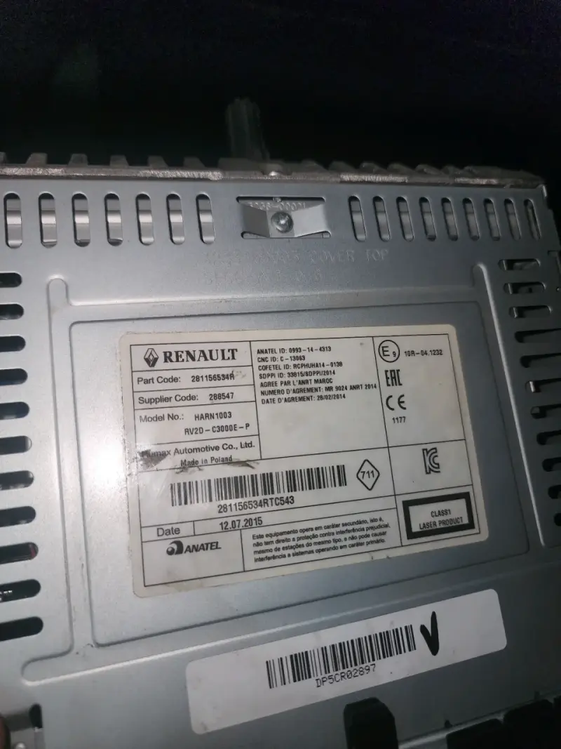 Radio Renault con panel frontal y marco - 5