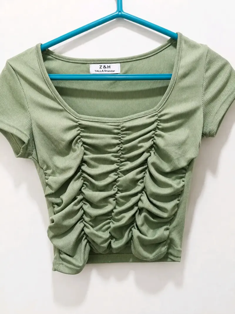 Top fruncido verde oliva talla S/M - 3