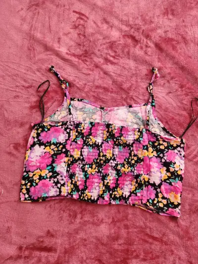 Top floral de tirantes para mujer - miniatura 3
