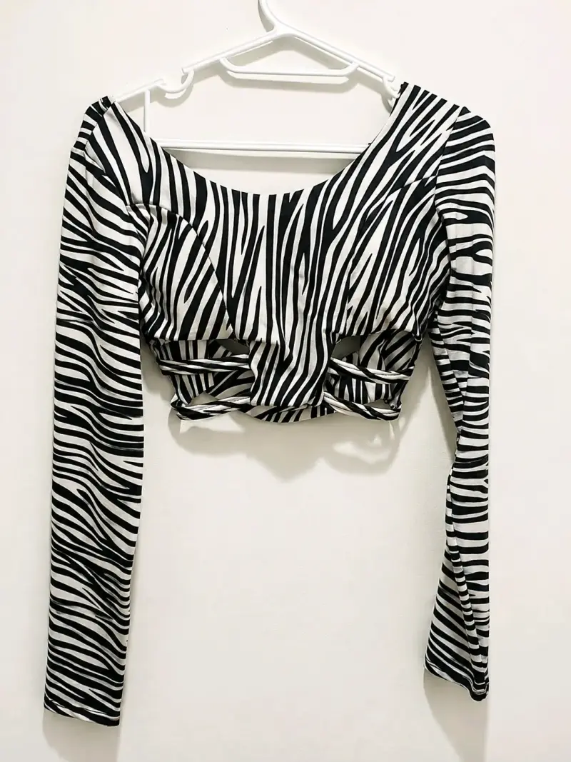 Top de mujer estampado cebra con tiras - 2