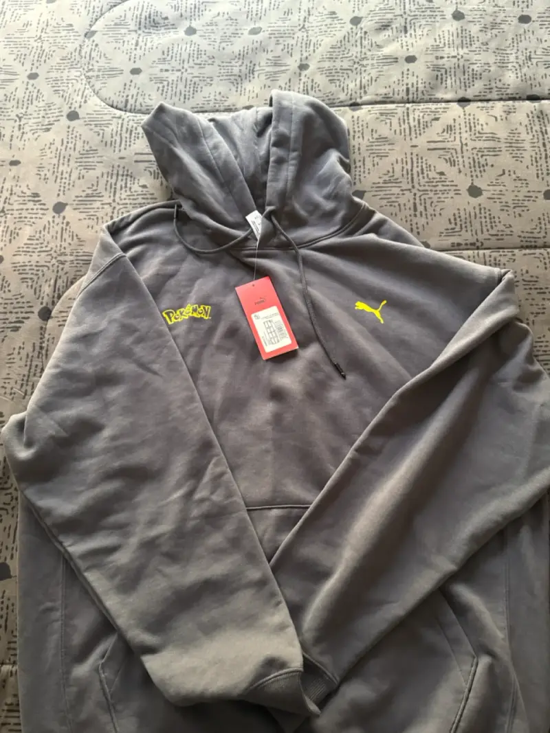 Polerón con capucha Pokémon x Puma gris - 4