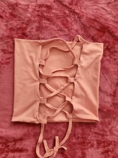 Top bandeau rosado con brillo - miniatura 4