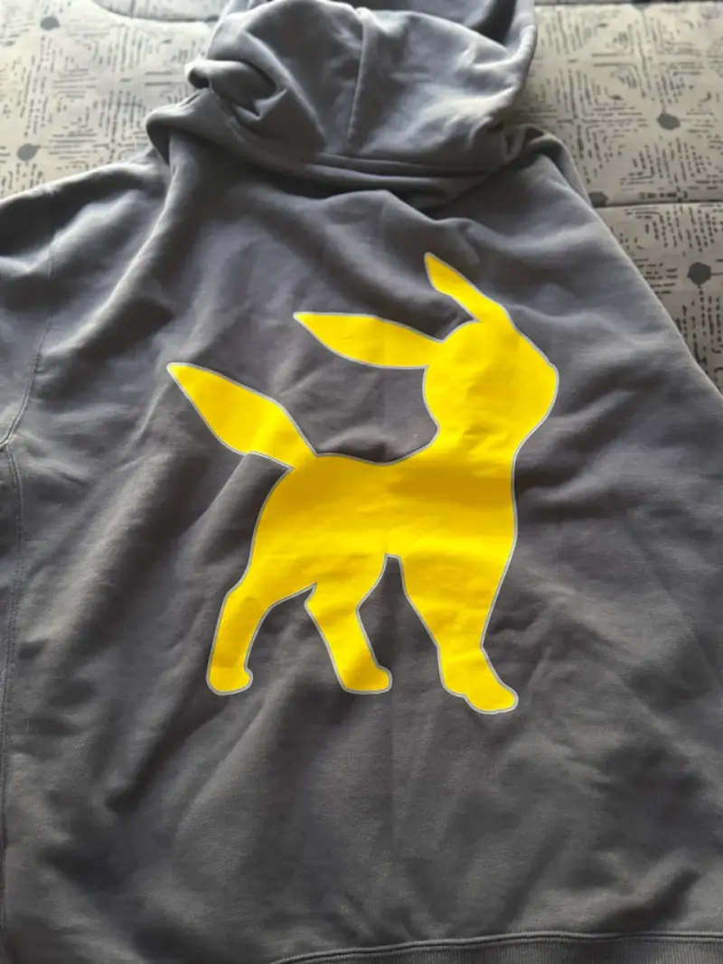 Polerón con capucha Pokémon y Puma gris - 3