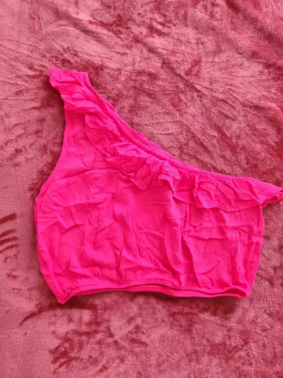 Top asimétrico fucsia para mujer - miniatura 1