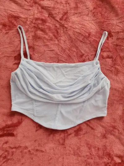 Top corto azul claro Shein con tirantes - miniatura 1