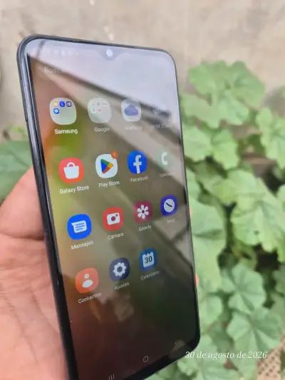 Samsung Galaxy A04 funcionando impecable - miniatura 1