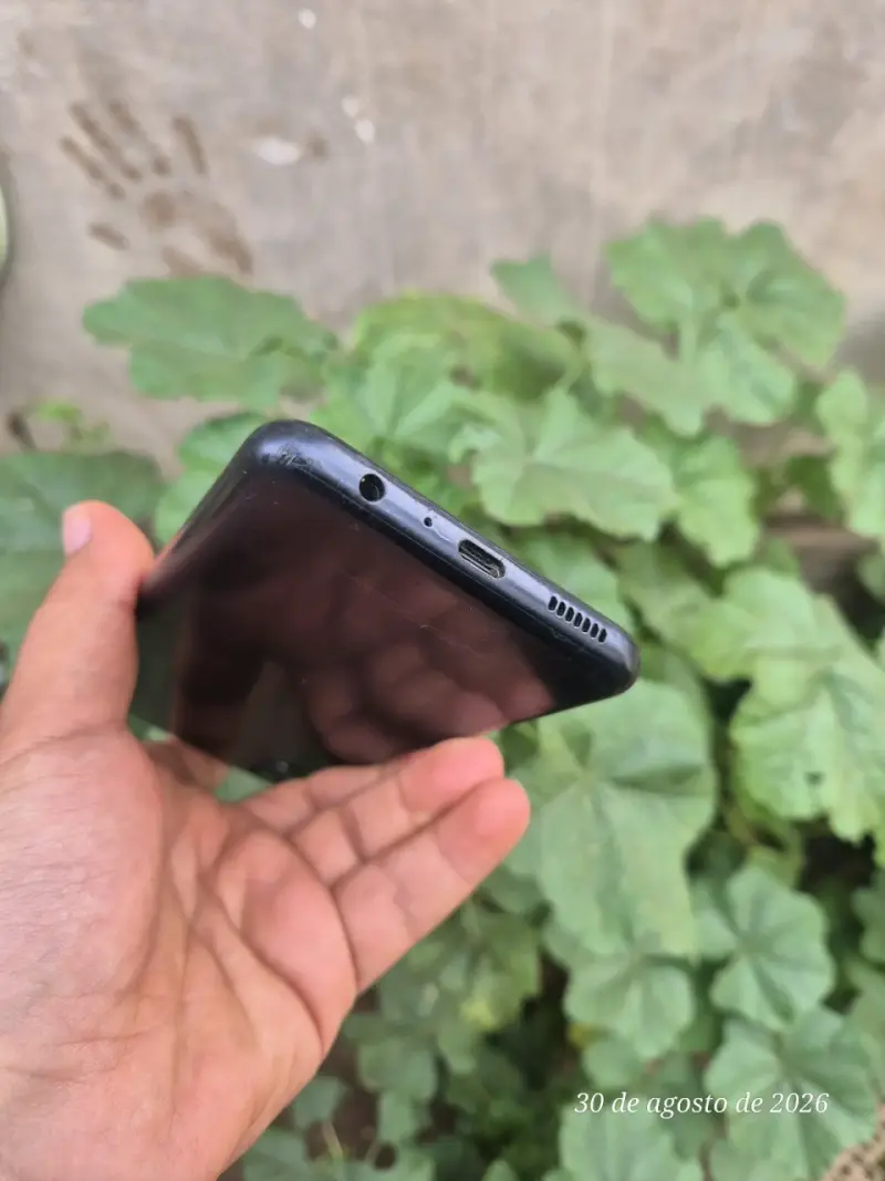 Samsung Galaxy A04 funcionando impecable - 4