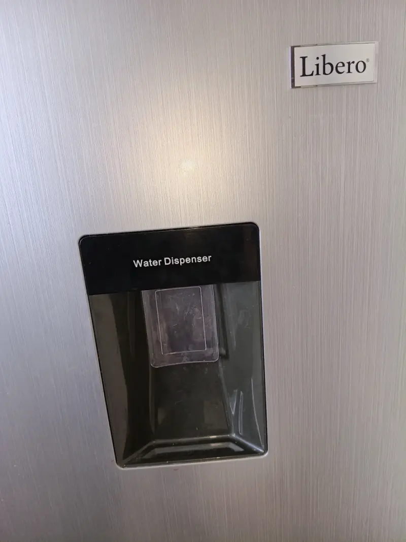 Refrigerador Libero con dispensador de agua - 2