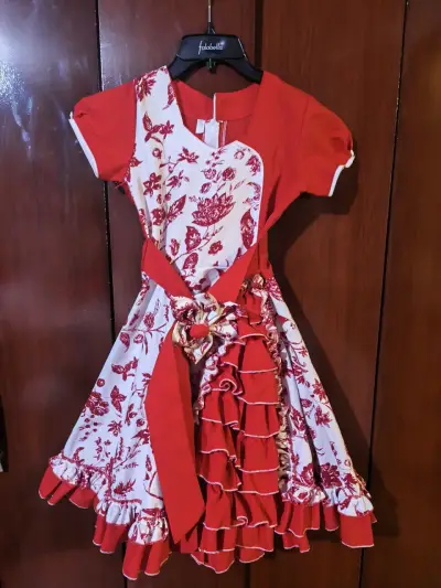 Vestido de huasa con su falso talla 10 - miniatura 1