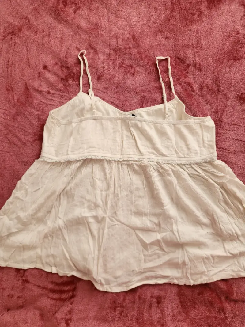 Blusa de tirantes American Eagle blanca con encaje - 4