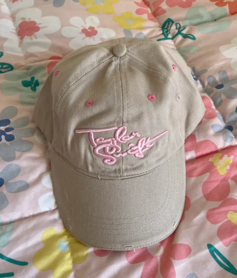 Gorra beige Taylor Swift Fearless - 1