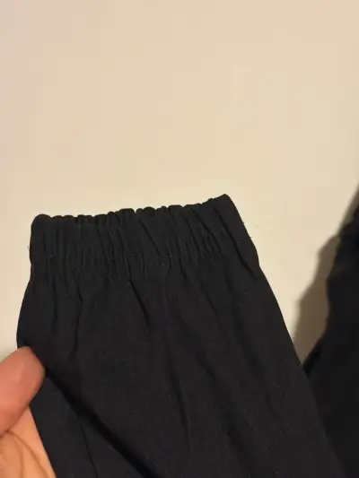 Overol negro unisex con tirantes ajustables - miniatura 5