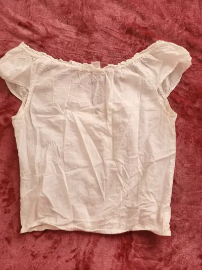 Blusa blanca de encaje para mujer - miniatura 4