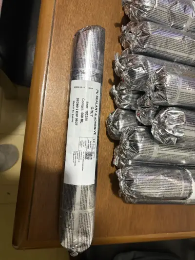 Sellador PU Adhesivo Gris 600ml - miniatura 1
