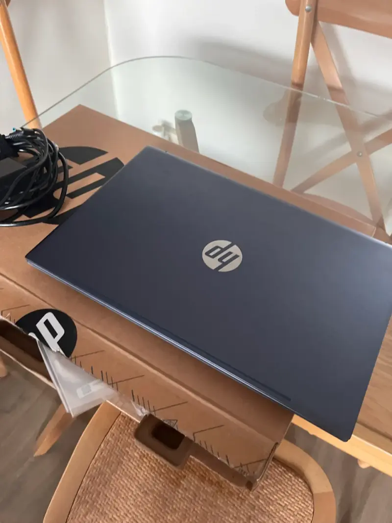 Laptop HP Pavilion 15 con Intel Core i5 Notebook - 1