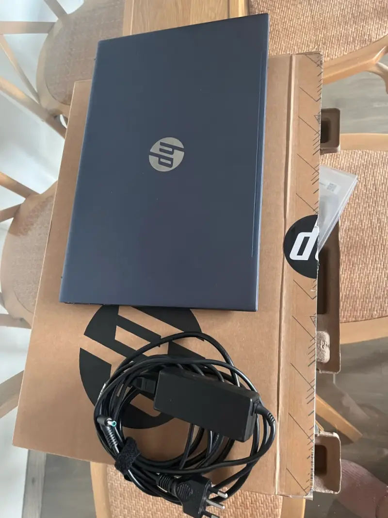 Laptop HP Pavilion 15 con Intel Core i5 Notebook - 5