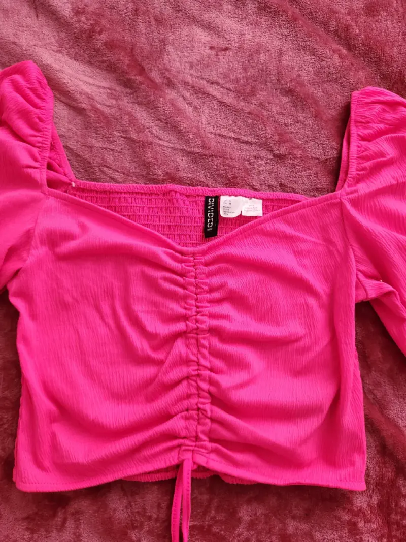 Blusa fucsia con mangas abullonadas - 2