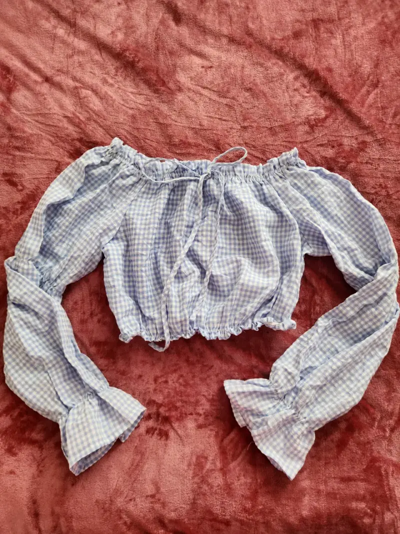 Blusa de cuadros vichy azul con hombros descubiertos - 1