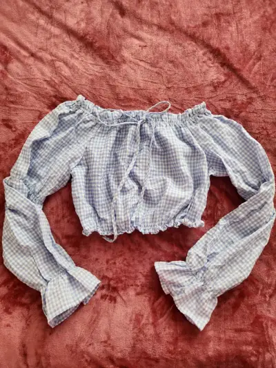 Blusa de cuadros vichy azul con hombros descubiertos - miniatura 1