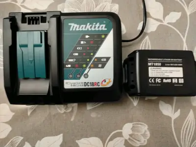Cargador y batería Makita 18V Li-ion - miniatura 3