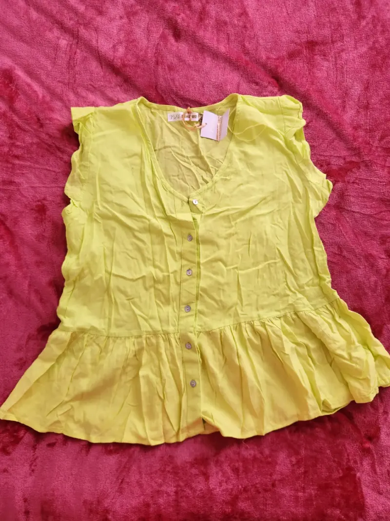 Blusa verde limon sin mangas para mujer - 1