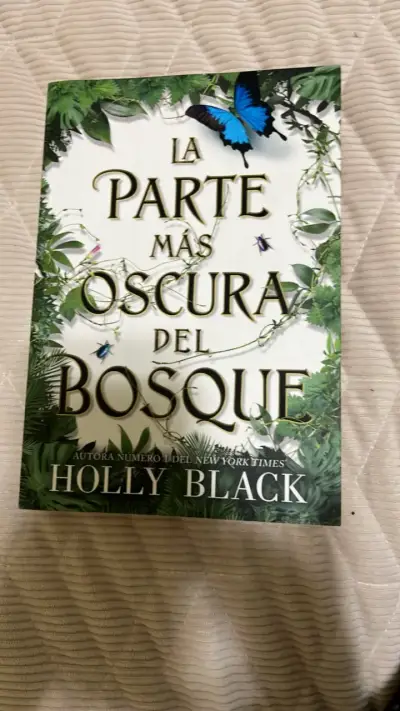 'La Parte Más Oscura del Bosque' de Holly Black - miniatura 1