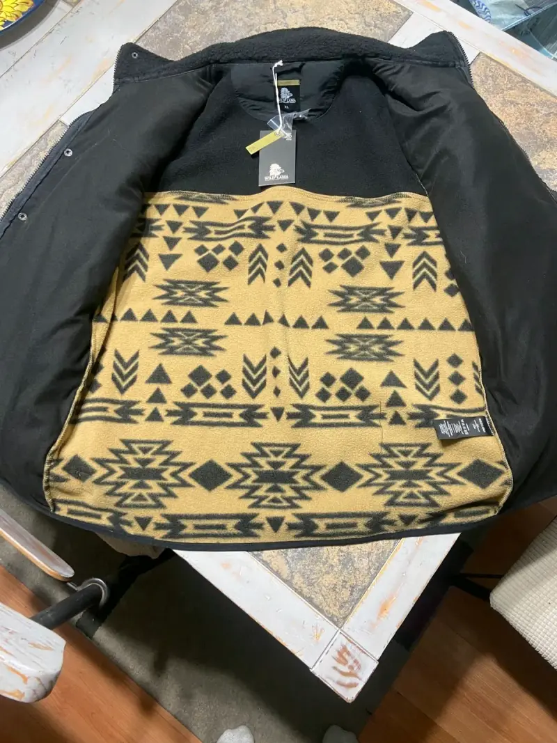 Chaqueta de lana polar Wild Lama con diseño tribal - 4