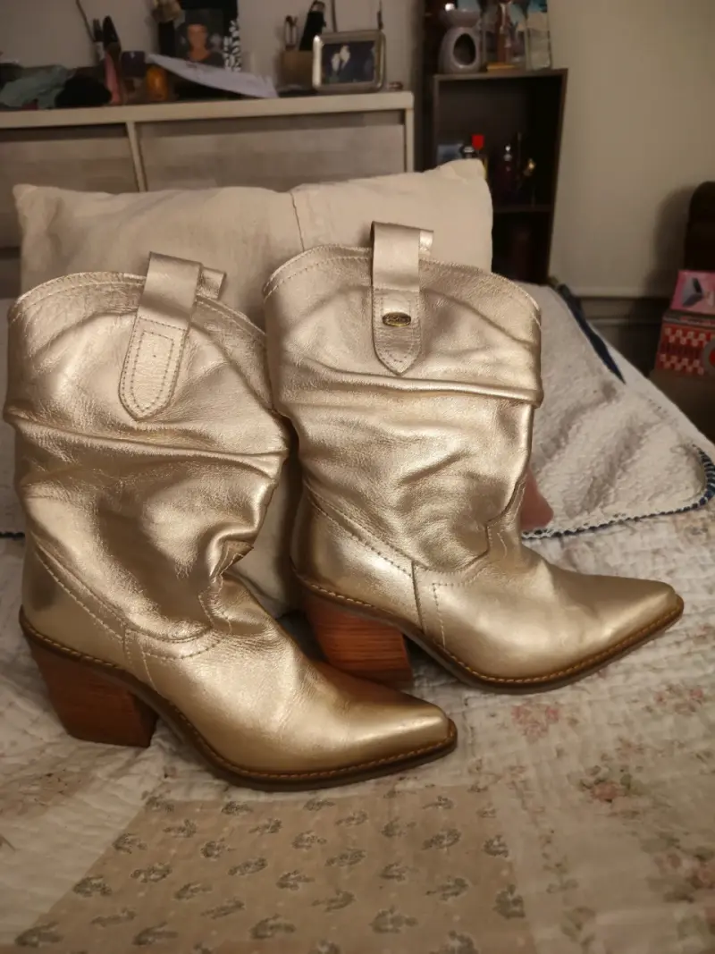 Botas doradas de cuero Exótica con tacón alto - 1