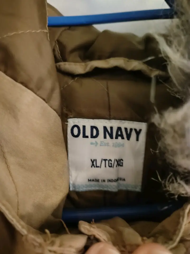 Parka marrón con capucha de piel Old Navy XL - 1
