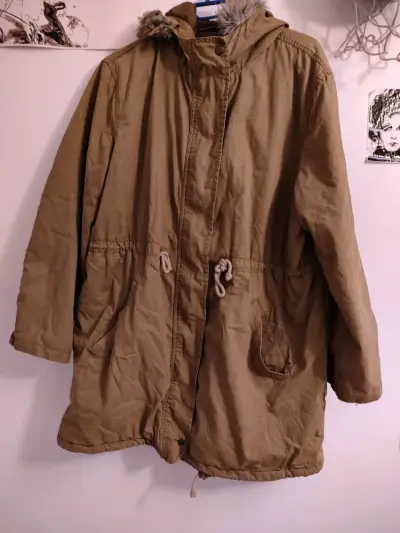 Parka marrón con capucha de piel Old Navy XL - miniatura 2