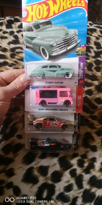 Hot Wheels Barbie Dream Camper Rosa - miniatura 3