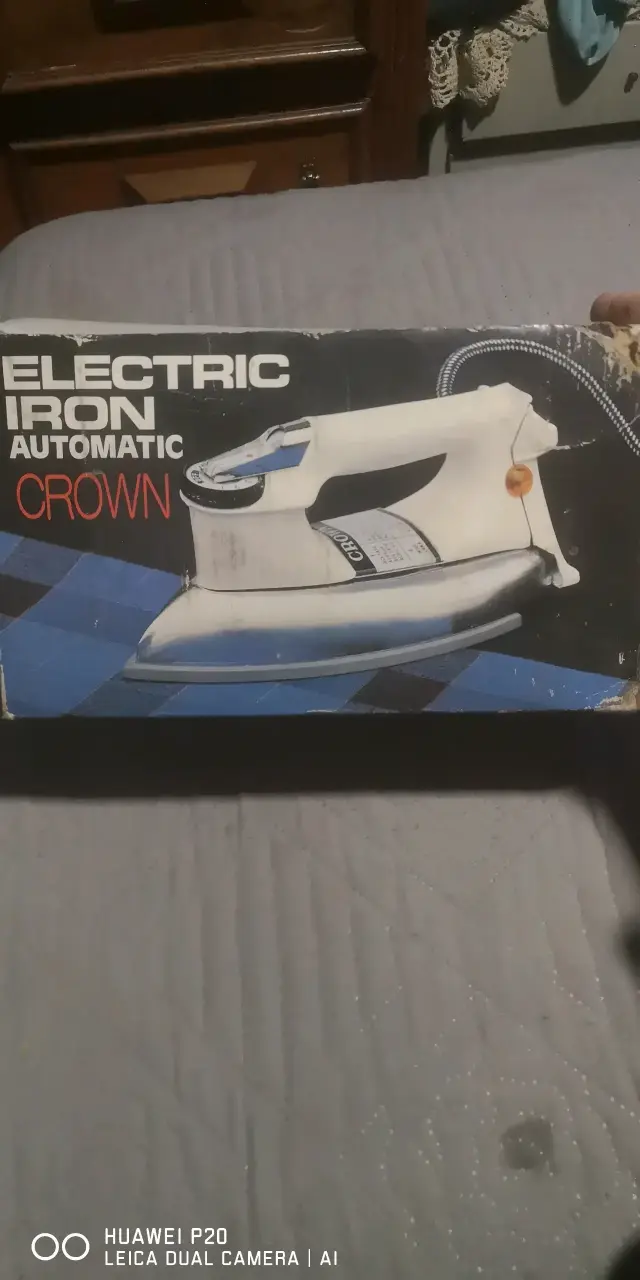 Plancha Eléctrica Automática Crown - 1