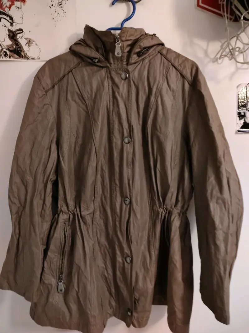 Parka marrón con capucha para mujer - 1