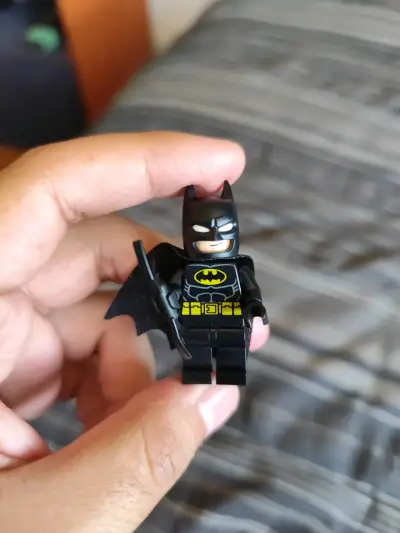 Lego Batimóvil de Batman y Joker - miniatura 2