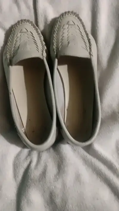 Mocasines de cuero blanco para mujer - miniatura 1